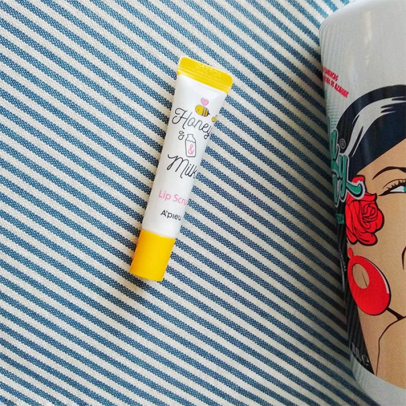 Скраб для губ A'PIEU Honey and Milk Lip Scrub - 8 мл