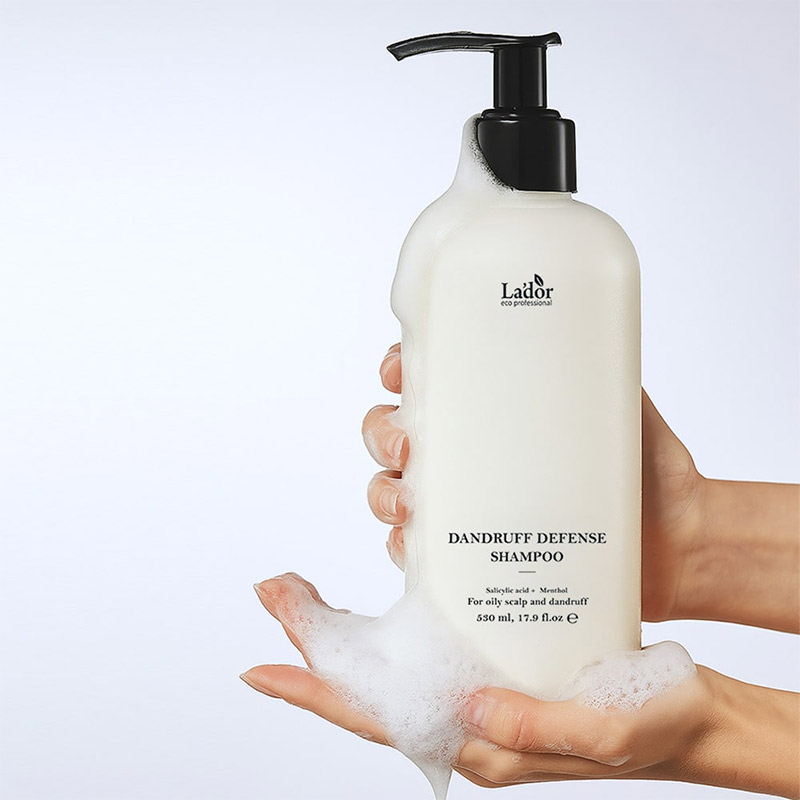 Шампунь против перхоти LADOR Dandruff Defense Shampoo - 530 мл