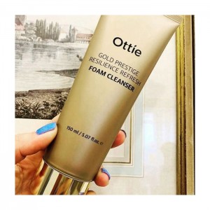 Пенка для упругости кожи OTTIE Gold Prestige Resilience Refresh Foam Cleanser 150 мл