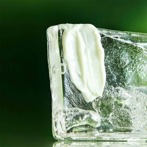 Крем для сужения пор с бобами маш beplain Mung Bean Pore Tight-up Soothing Cream 60мл