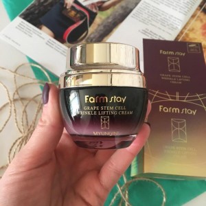Лифтинг-крем со стволовыми клетками FARM STAY Grape Stem Cell Wrinkle Lifting Cream 50 мл