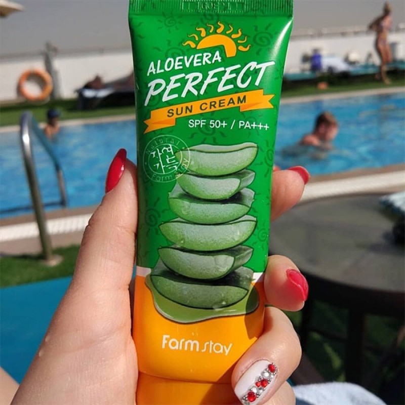 Солнцезащитный крем с алоэ FARM STAY Aloevera Perfect Sun Cream SPF50+ PA+++  70 мл