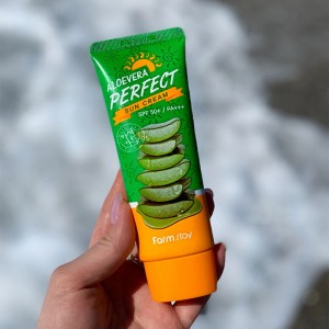 Солнцезащитный крем с алоэ FARM STAY Aloevera Perfect Sun Cream SPF50+ PA+++ - 70 мл