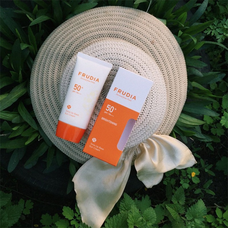 Солнцезащитная крем-основа FRUDIA Tone Up Base Sun Cream SPF50+ PA+++ - 50 мл