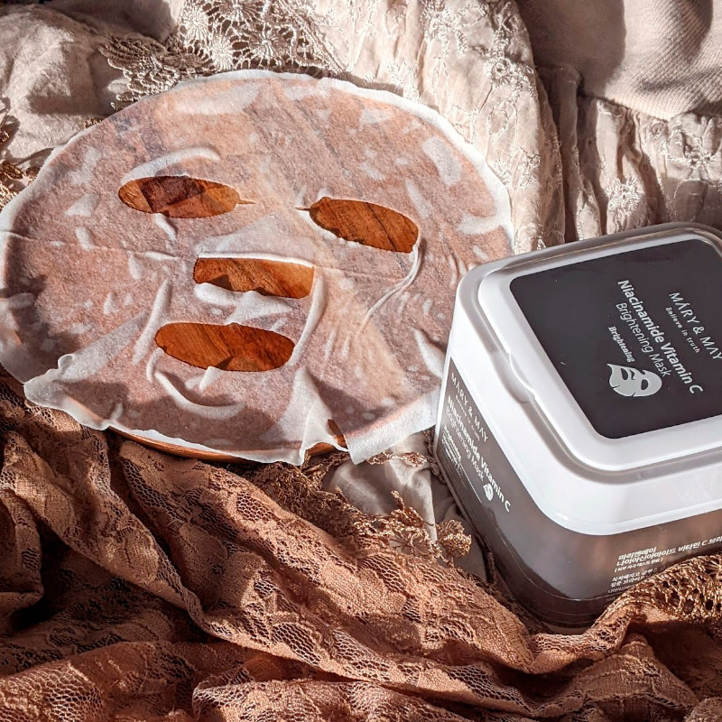 Набор осветляющих масок с ниацинамидом Mary May Niacinamide Vitamin C Brightening Mask 30 шт