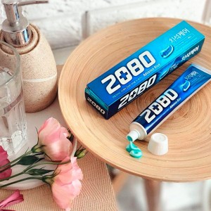 Отбеливающая зубная паста Dental Clinic 2080 Advance Blue Toothpaste Scrub Essence - 120 мл