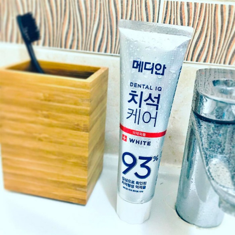 Отбеливающая зубная паста с цеолитом MEDIAN Toothpaste Dental IQ 93% White - 120 мл