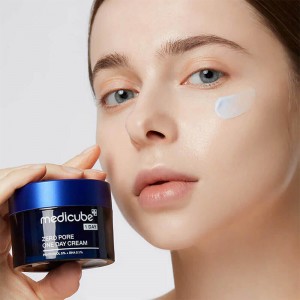 Лёгкий матирующий крем для жирной кожи medicube Zero Pore One Day Cream 50мл