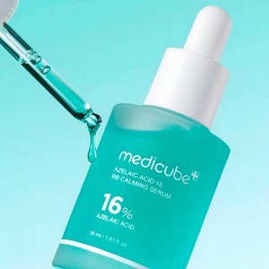 Успокаивающая сыворотка с азелаиновой кислотой medicube Azelaic Acid 16 BB Calming Serum 30 мл