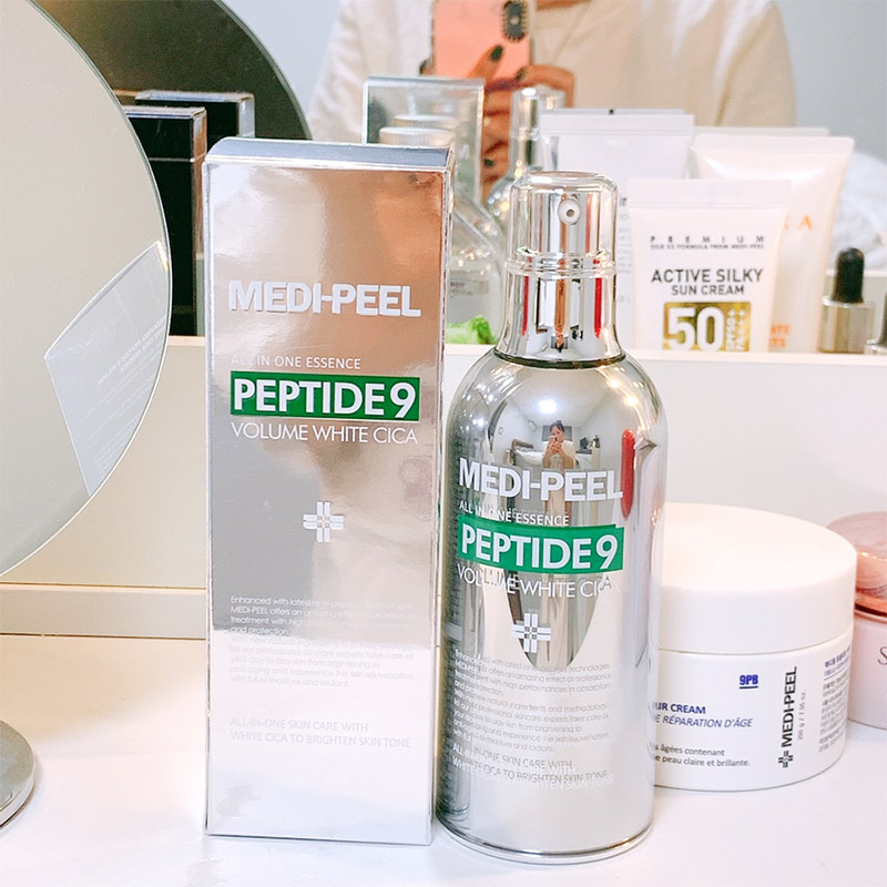 Осветляющая кислородная эссенция с центеллой MEDI-PEEL Peptide 9 Volume White Cica Essence 100 мл