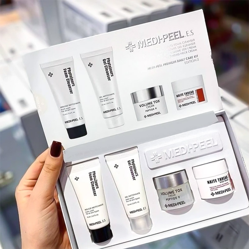 Набор миниатюр омолаживающих средств с пептидами MEDI-PEEL Premium Daily Care Kit