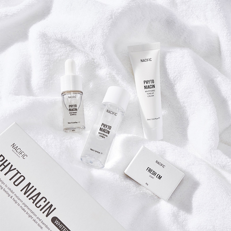 Осветляющий набор миниатюр с ниацинамидом NACIFIC Phyto Niacin Whitening Kit