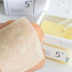 Осветляющие витаминные пэды с ниацинамидом numbuzin No.5 Vitamin-Niacinamide Concentrated Pad 70шт