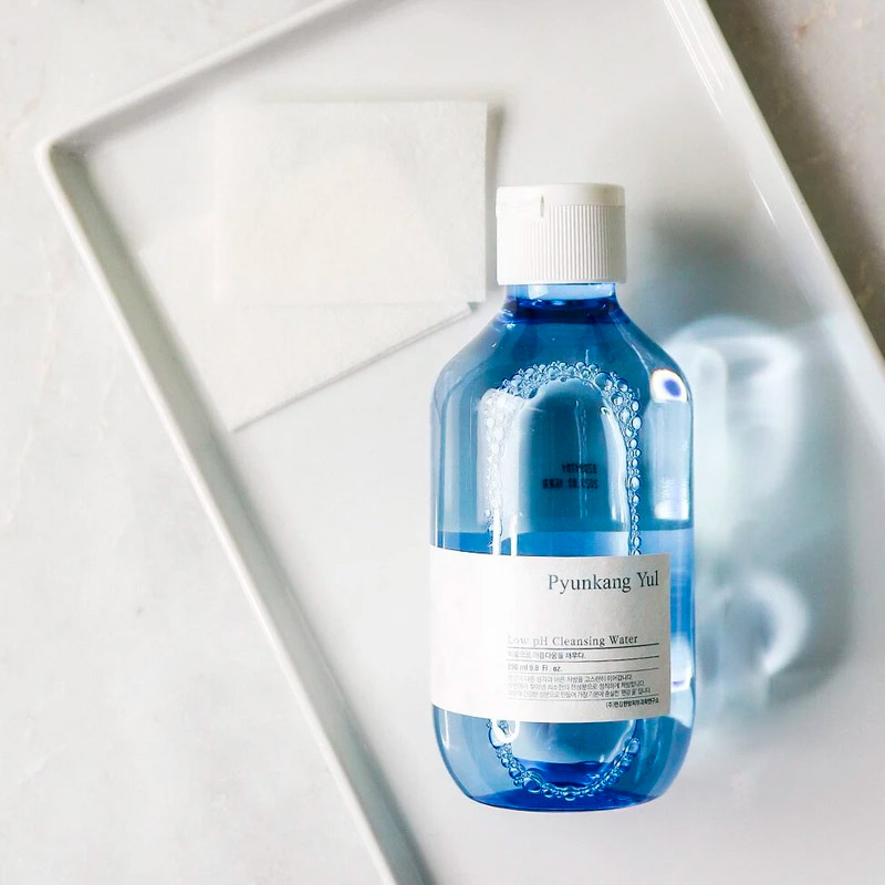 Нежное очищающее средство 3-в-1 Pyunkang Yul Low pH Cleansing Water 290мл