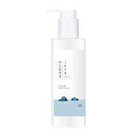 Нежное молочко для снятия макияжа с морской водой Round Lab 1025 Dokdo Cleansing Milk 200мл