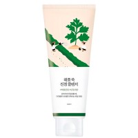 Успокаивающая пенка для умывания с полынью Round Lab Mugwort Calming Cleanser 150мл
