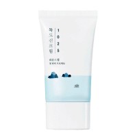 Освежающий солнцезащитный крем с морской водой Round Lab 1025 Dokdo Sunscreen SPF50+ PA++++ 50мл