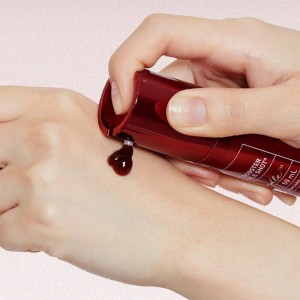 Интенсивный бустер с микроиглами и антиоксидантами VT Cosmetics Red Booster Reedle Shot 300 50мл