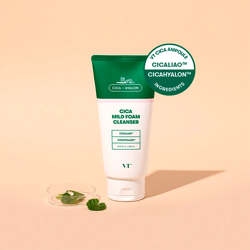 Пенка для чувствительной кожи с центеллой VT Cosmetics Cica Mild Foam Cleanser 300 мл