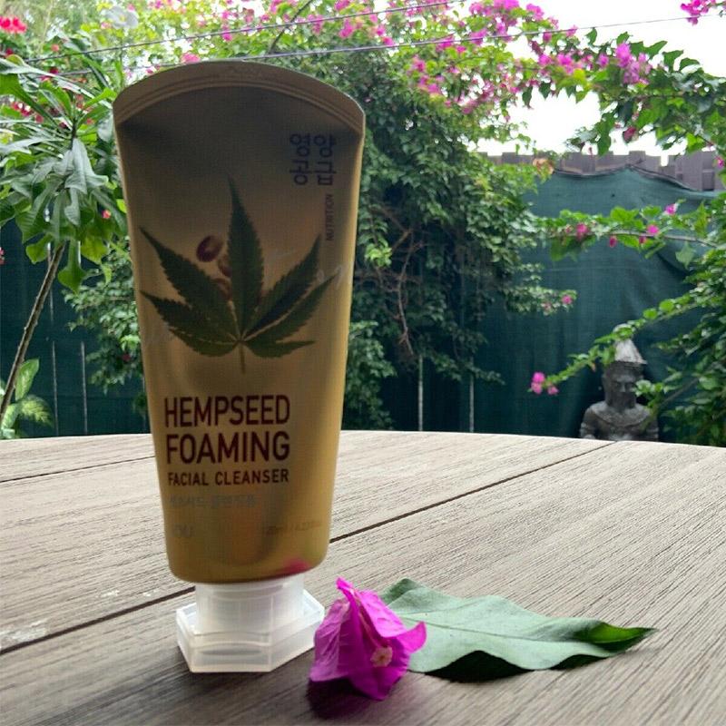 Пенка для умывания WELCOS IOU Foaming Facial Cleanser 120 мл