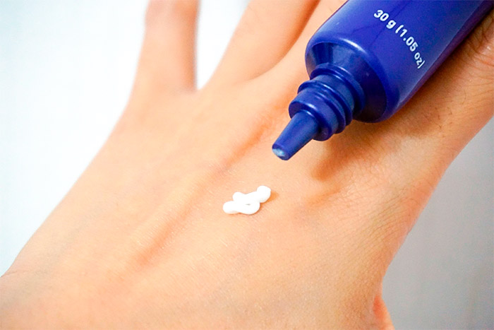 Пептидный крем под глаза PETITFEE Pep-Tightening Eye Cream