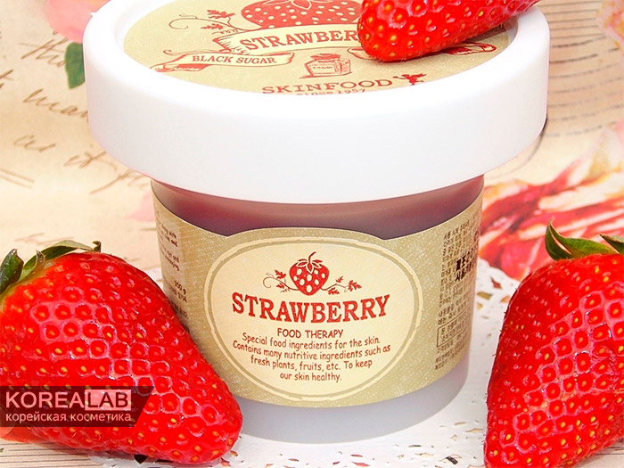 Маска-скраб для лица с клубникой SKINFOOD Black Sugar Strawberry Mask Wash Off