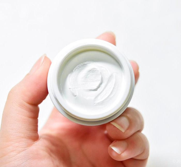 Локальный крем-мазь для проблемной кожи CIRACLE Red Spot Cream