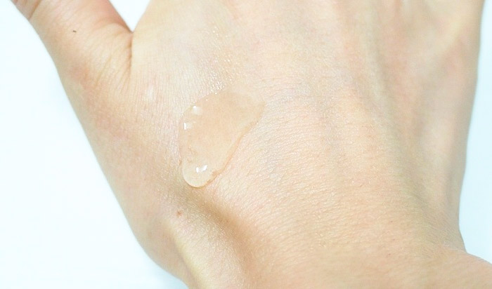 Увлажняющая эссенция для лица CIRACLE Radiance Boosting Corrector