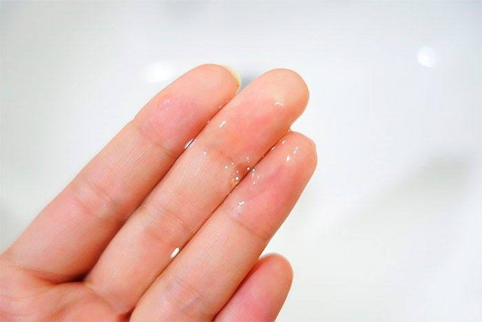 Очищающая яичная пенка Holika Holika Smooth Egg Skin Cleansing Foam