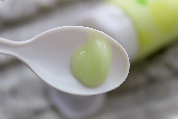 Отшелушивающий пилинг для лица Holika Holika Smoothie Peeling Gel Berry Apple Festival