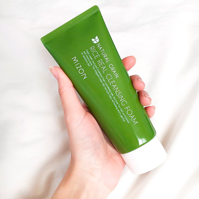 Рисовая пенка для пористой кожи MIZON Rice Real Cleansing Foam