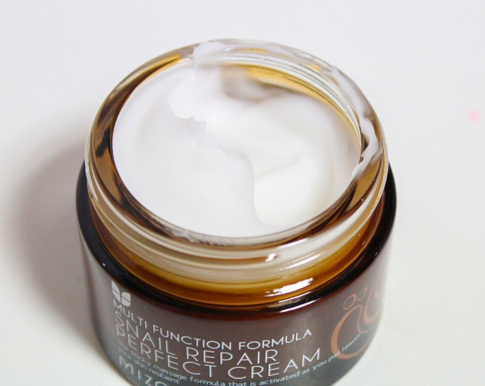 Восстанавливающий крем с муцином улитки MIZON Snail Repair Perfect Cream