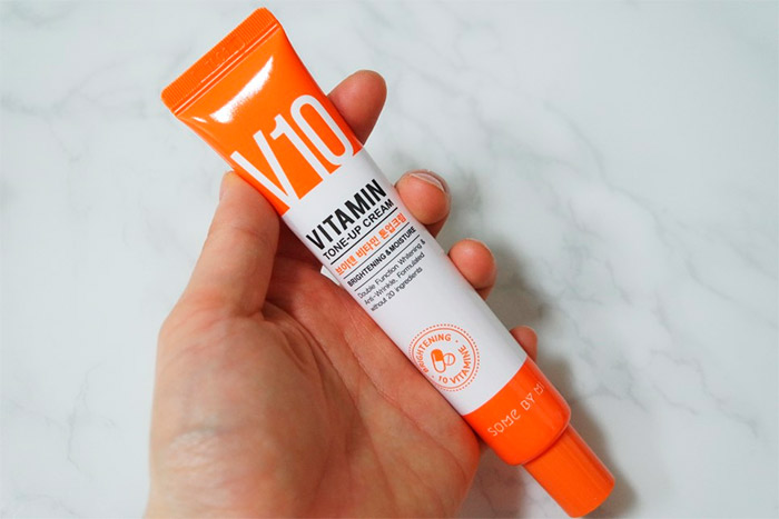 Крем для лица осветляющий витаминный SOME BY MI V10 Vitamin Tone-Up Cream